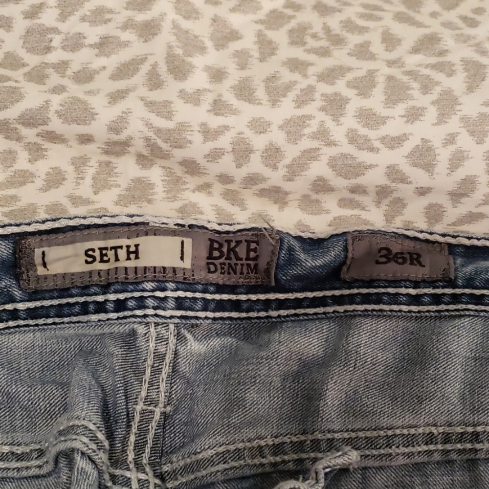 Buckle mens Jean's 36r